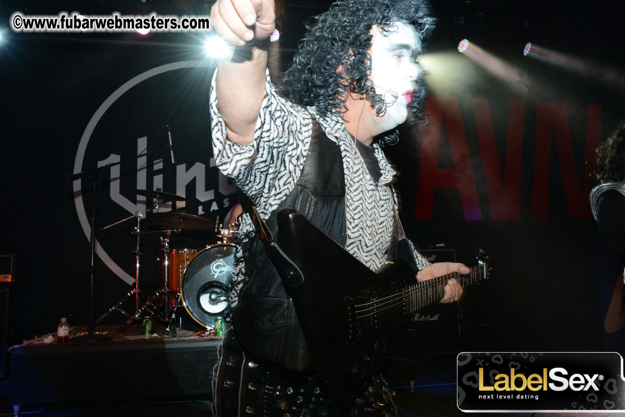 Mini Kiss Performance