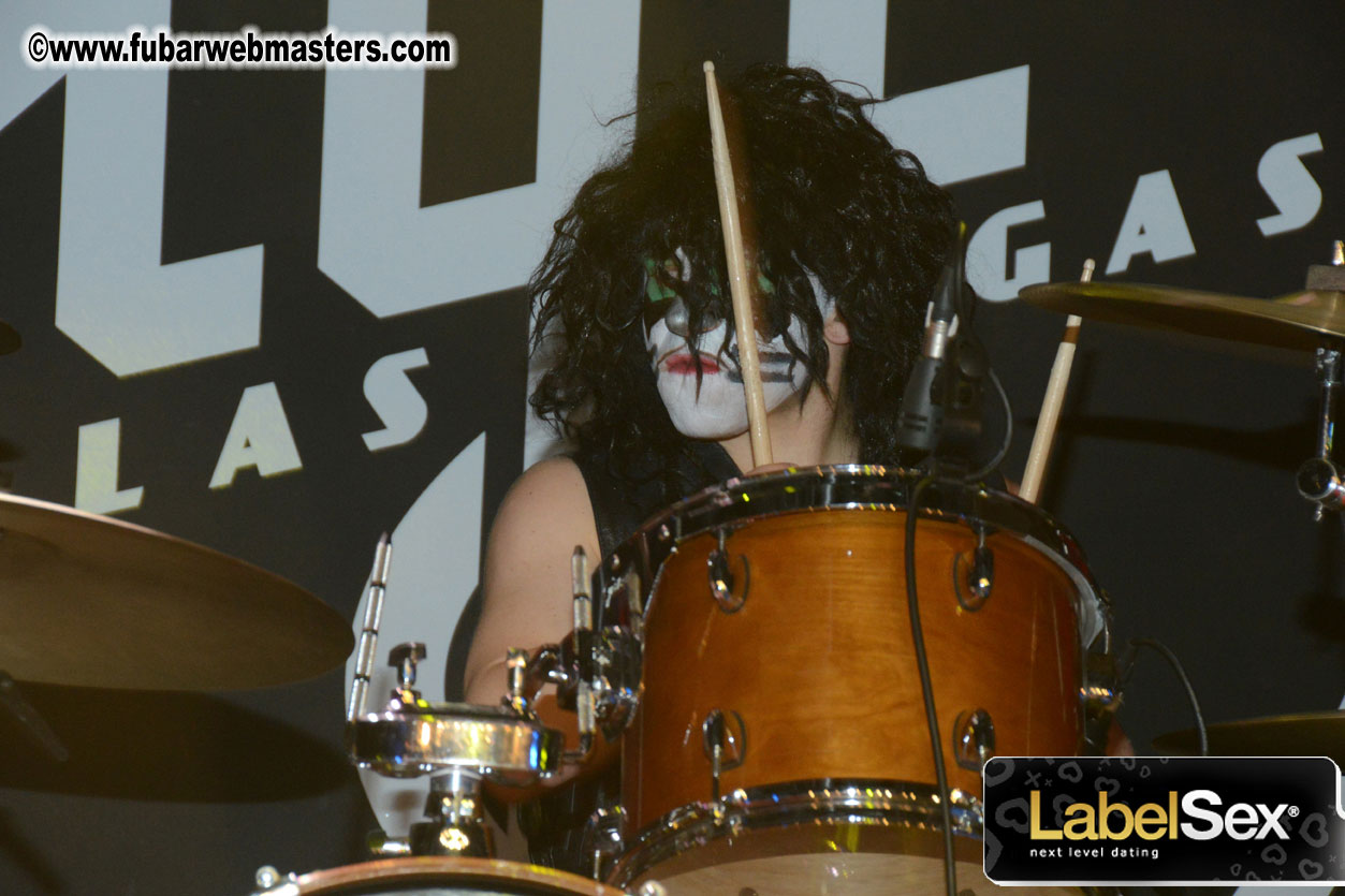 Mini Kiss Performance