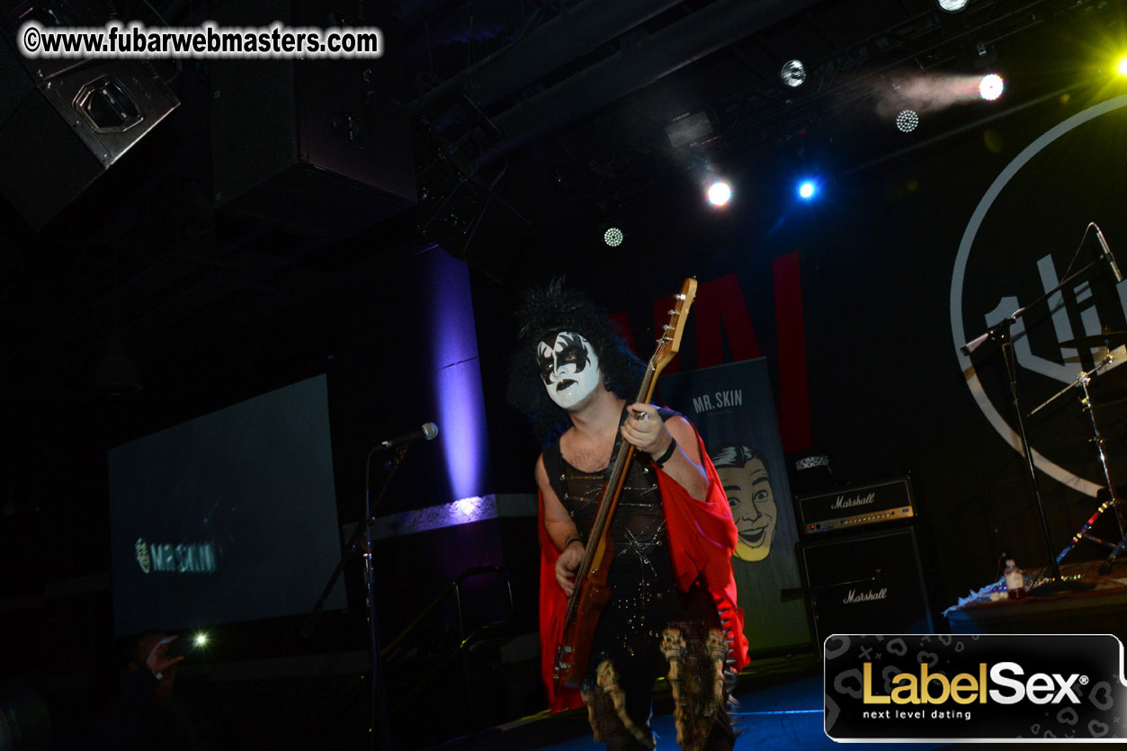 Mini Kiss Performance