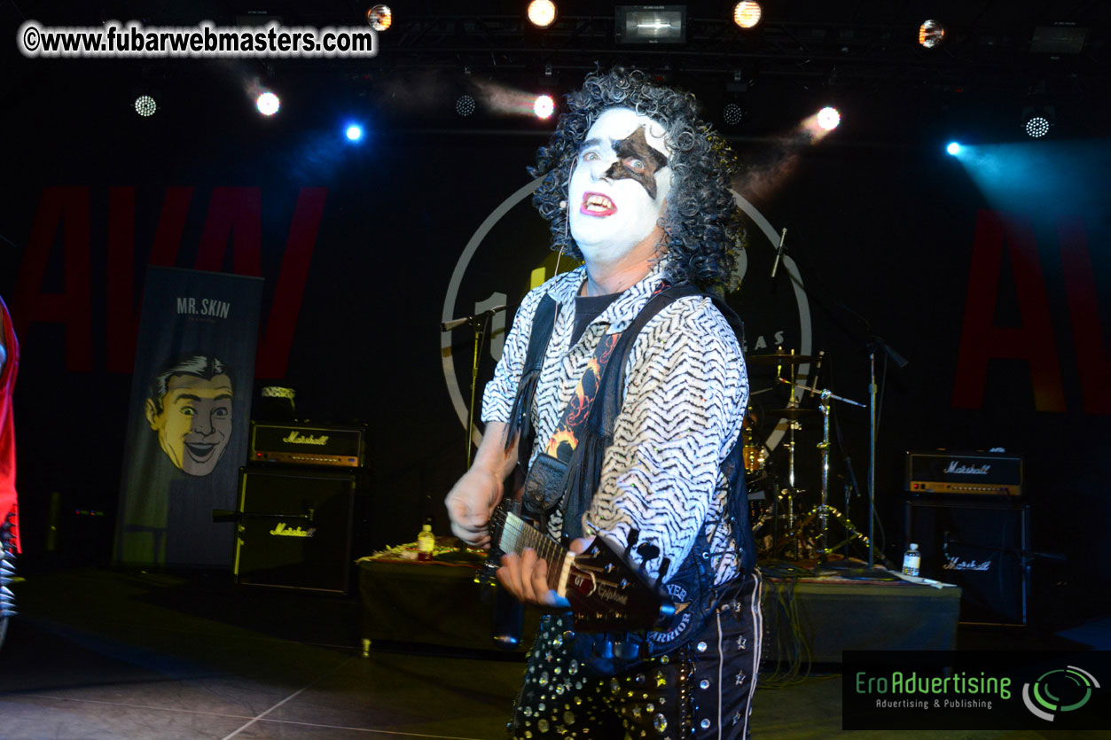 Mini Kiss Performance