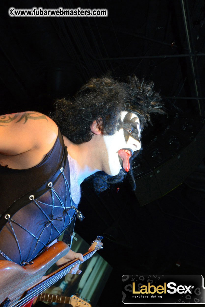 Mini Kiss Performance