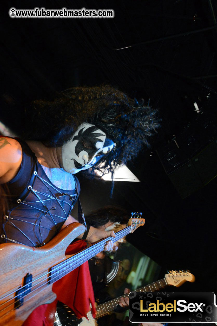 Mini Kiss Performance