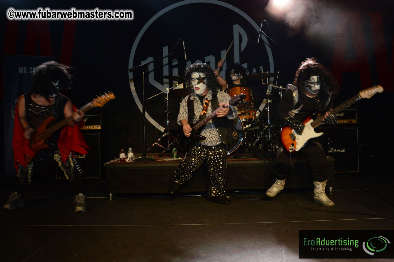 Mini Kiss Performance