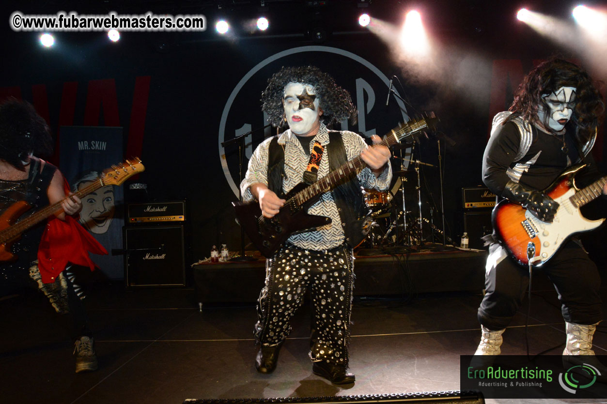 Mini Kiss Performance