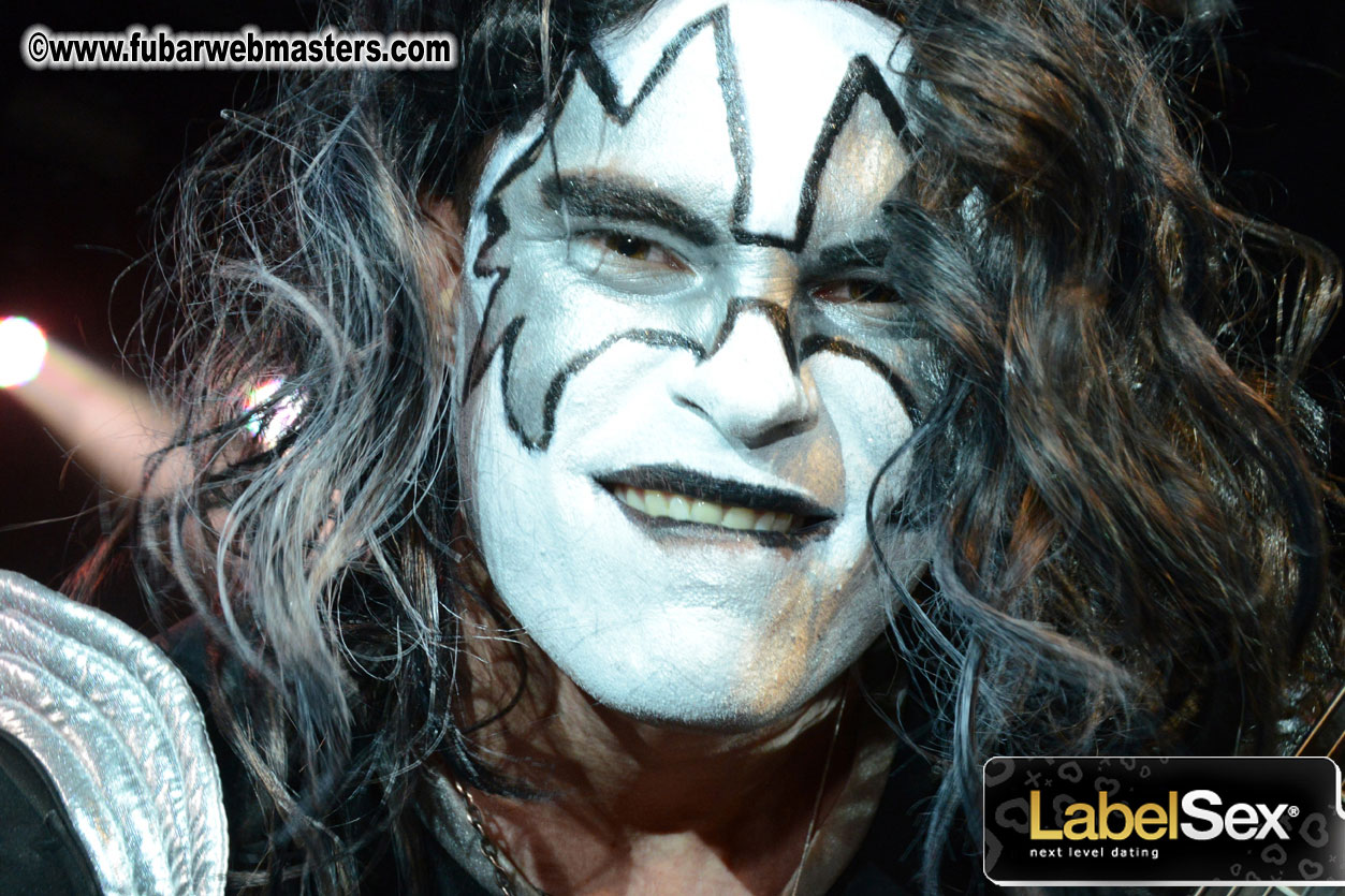 Mini Kiss Performance