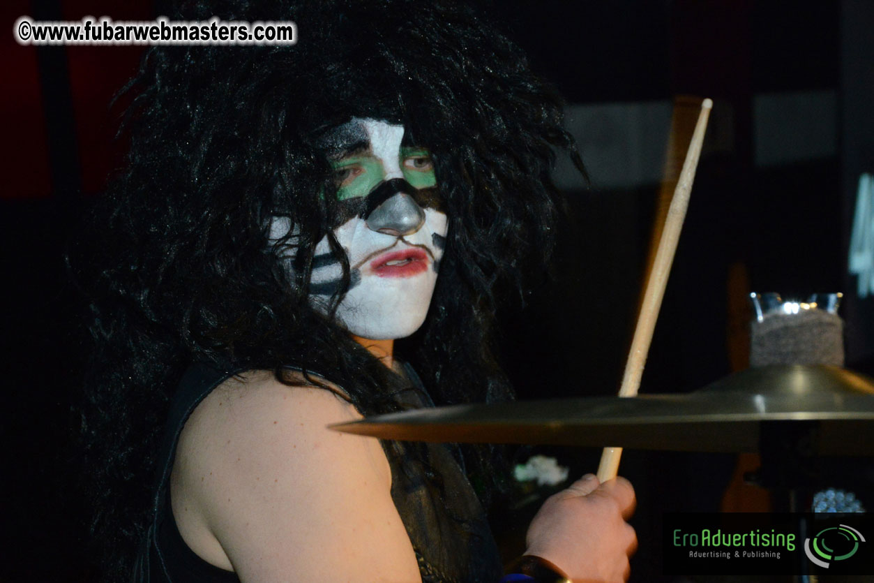 Mini Kiss Performance