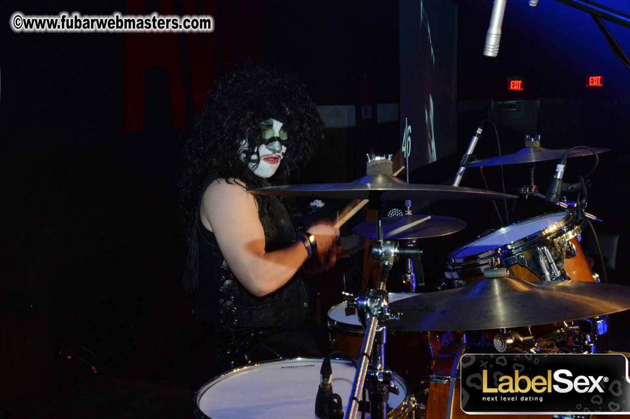 Mini Kiss Performance