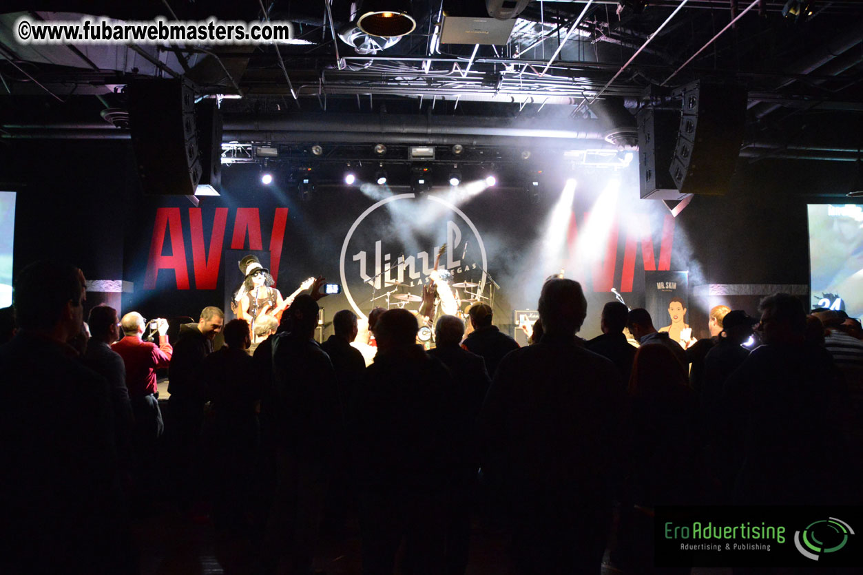 Mini Kiss Performance