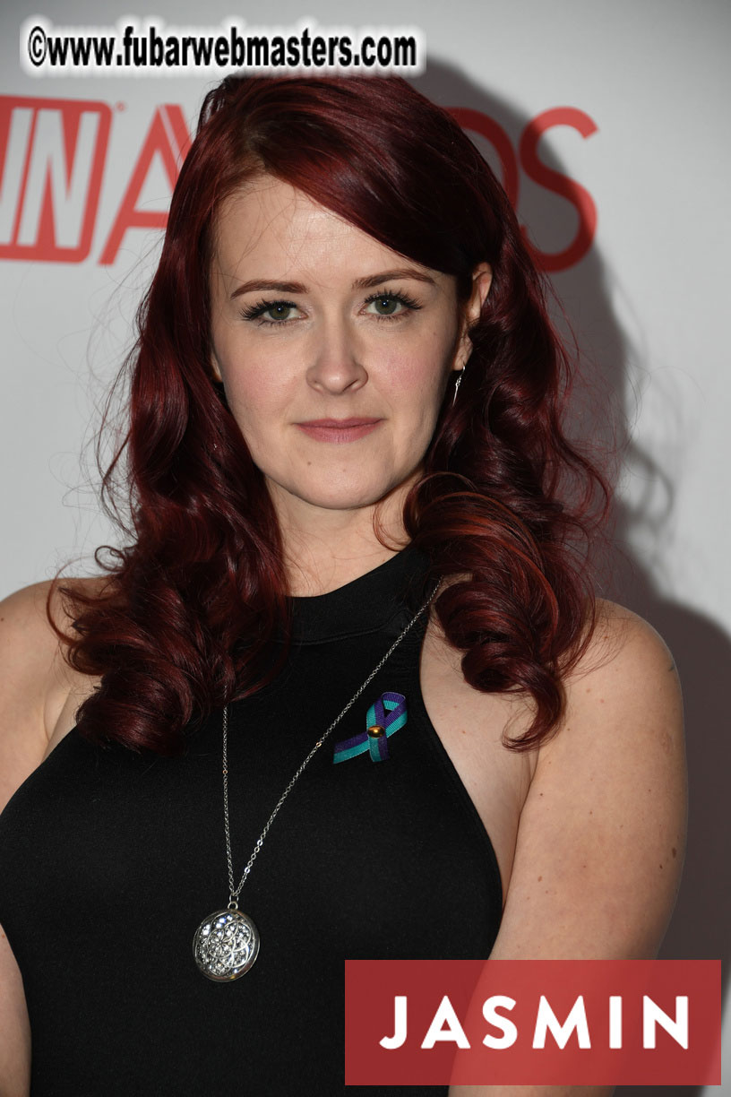 Early AVN Red Carpet