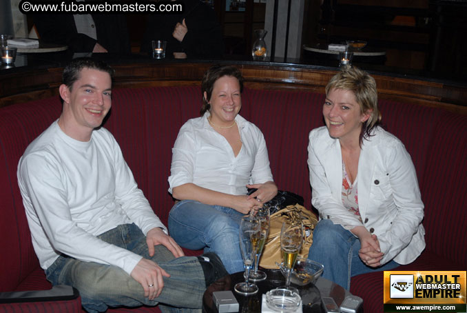 Pre-Show Networking Bar