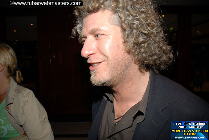 Pre-Show Networking Bar