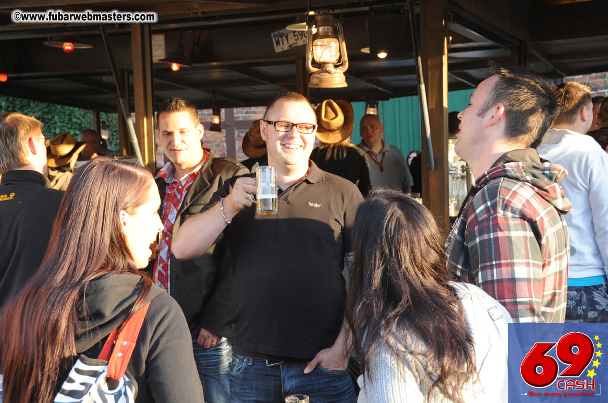 Friday - Behind the scenes & Party