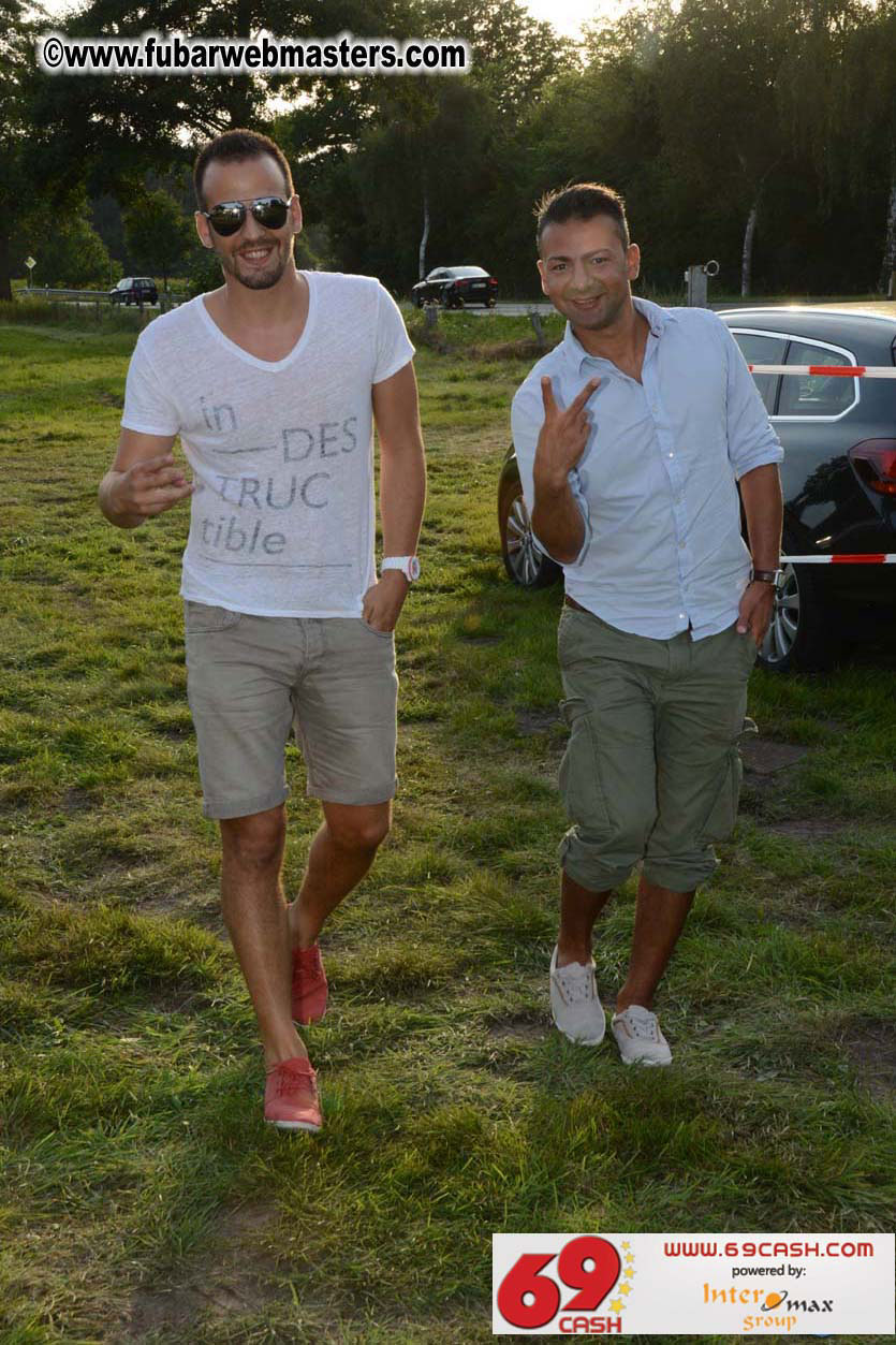 Friday Warm-up Party