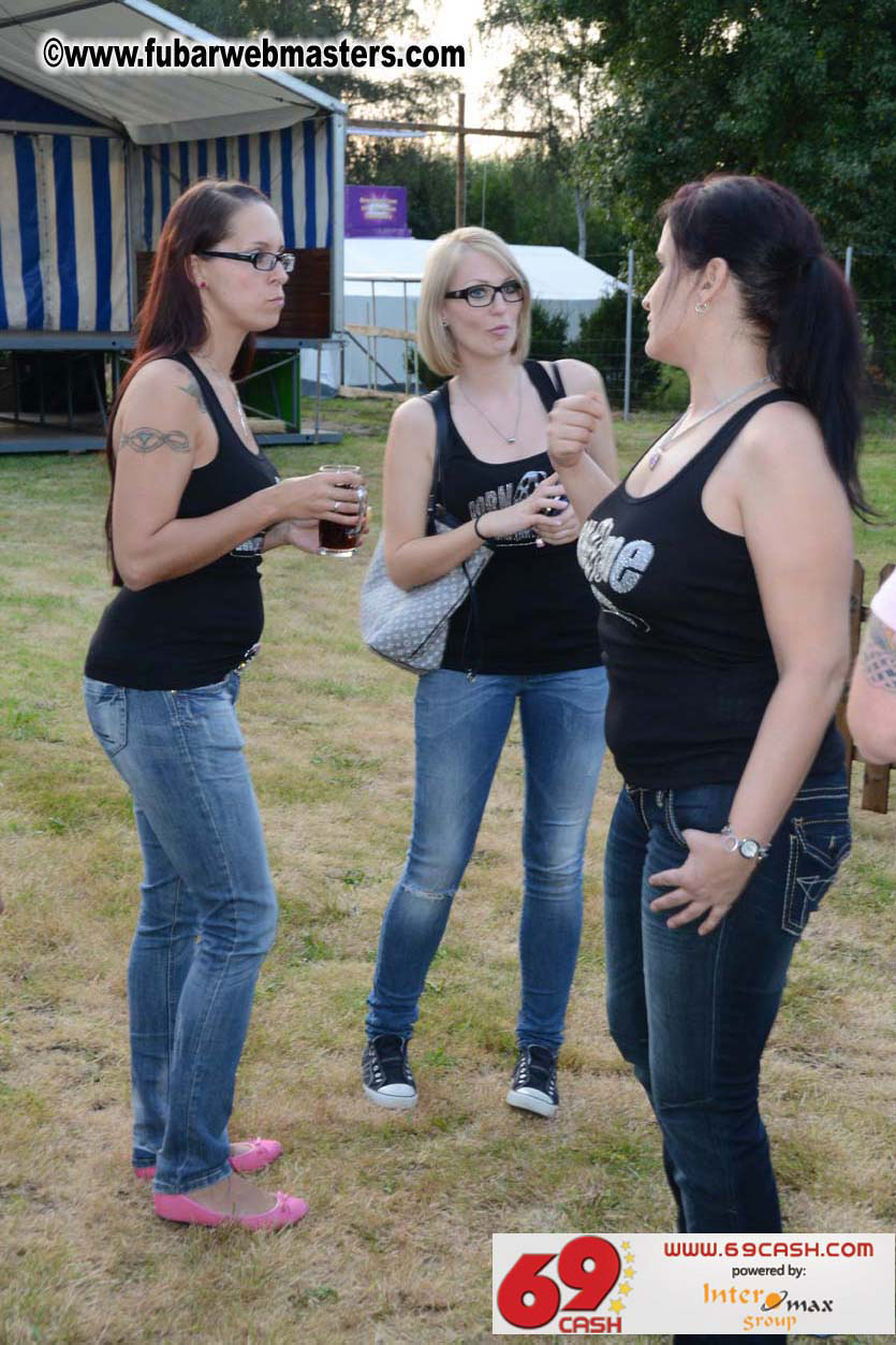 Friday Warm-up Party