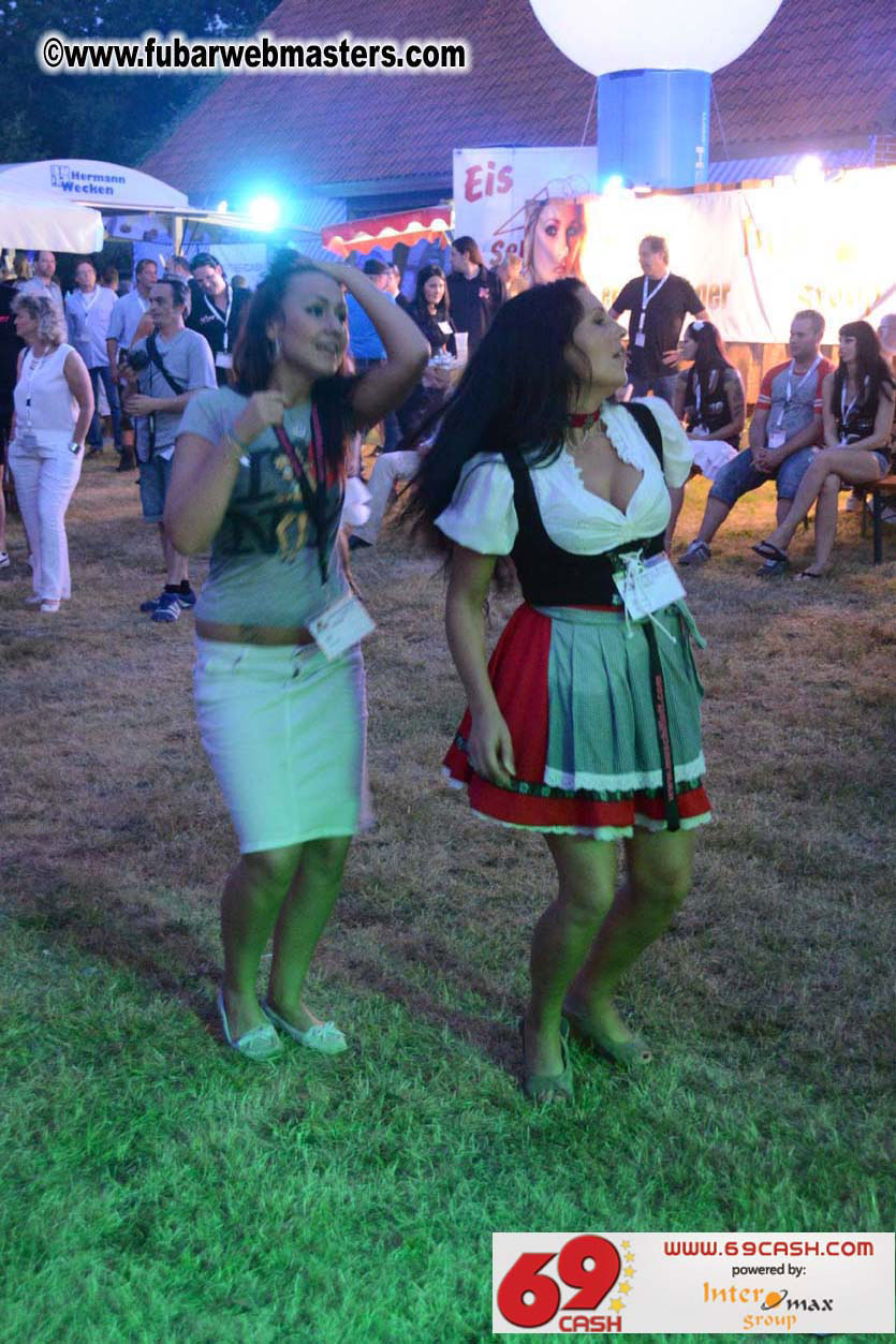 Adult Webmaster Meeting Evening Party