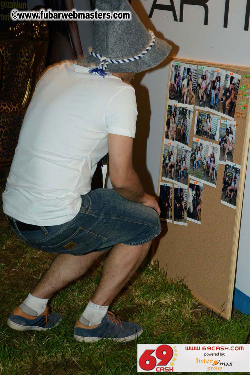 Adult Webmaster Meeting Evening Party