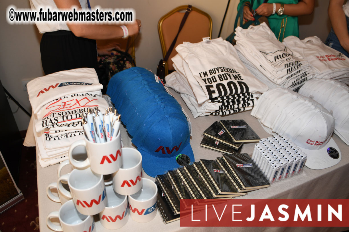 AWSUMMIT??s Meet Market