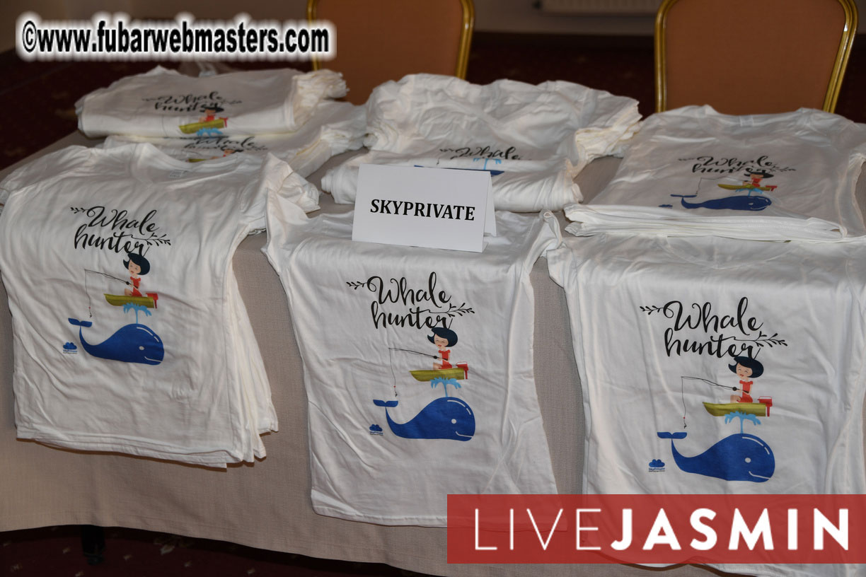 AWSUMMIT??s Meet Market