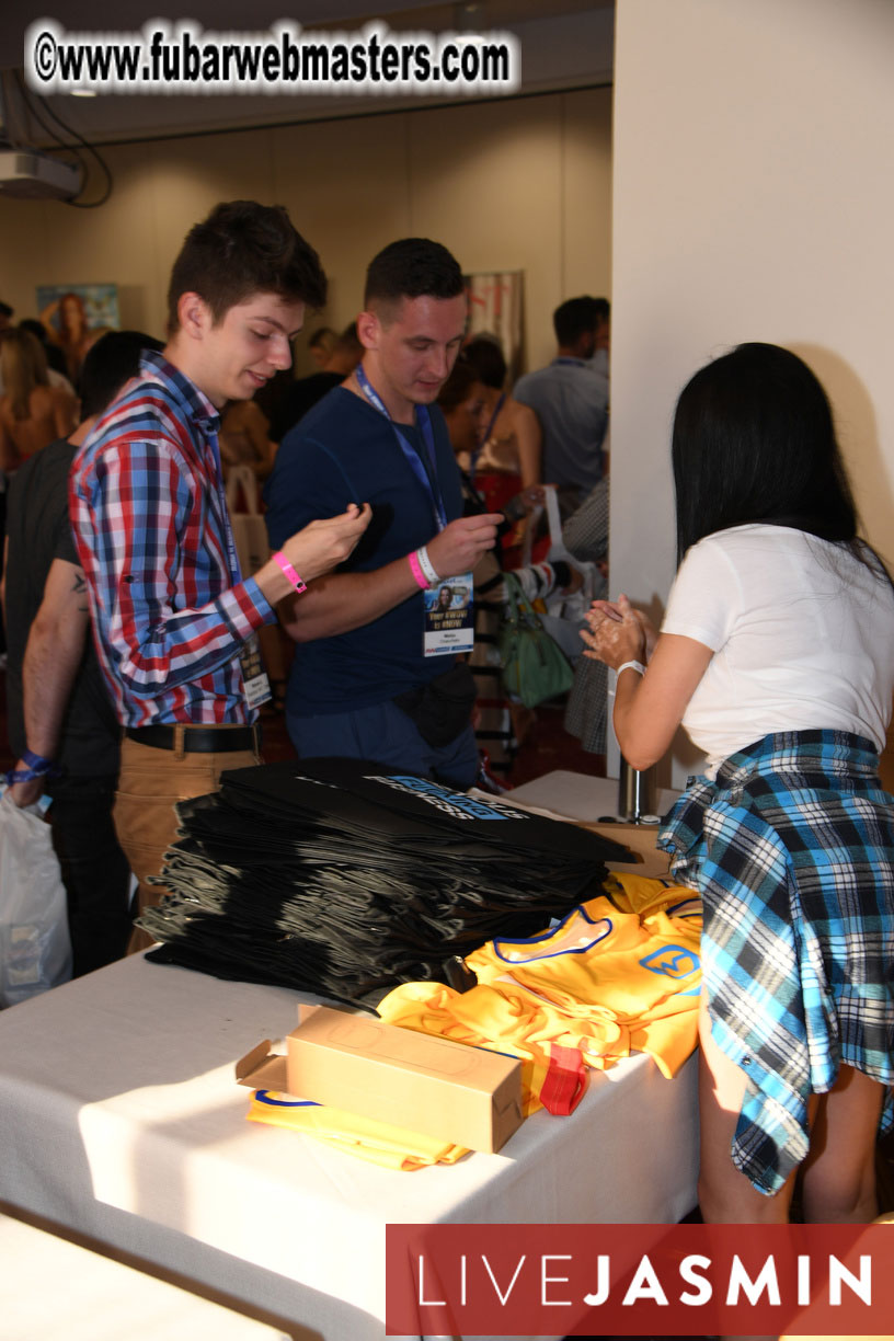 AWSUMMIT??s Meet Market