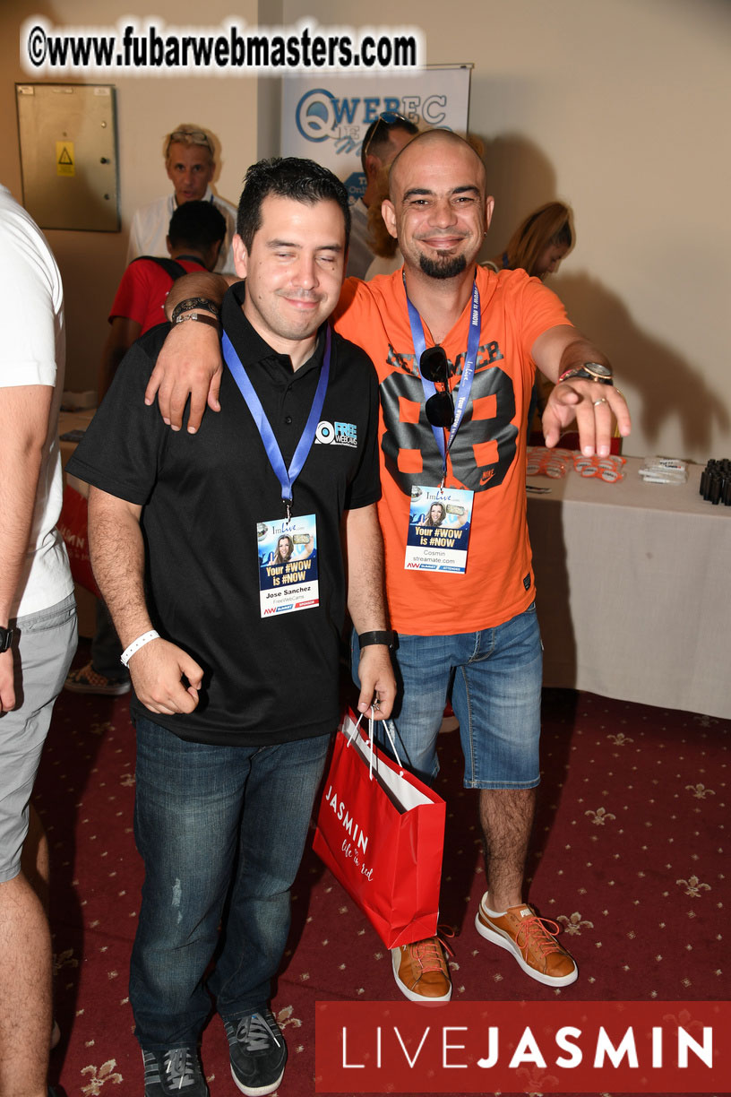 AWSUMMIT??s Meet Market