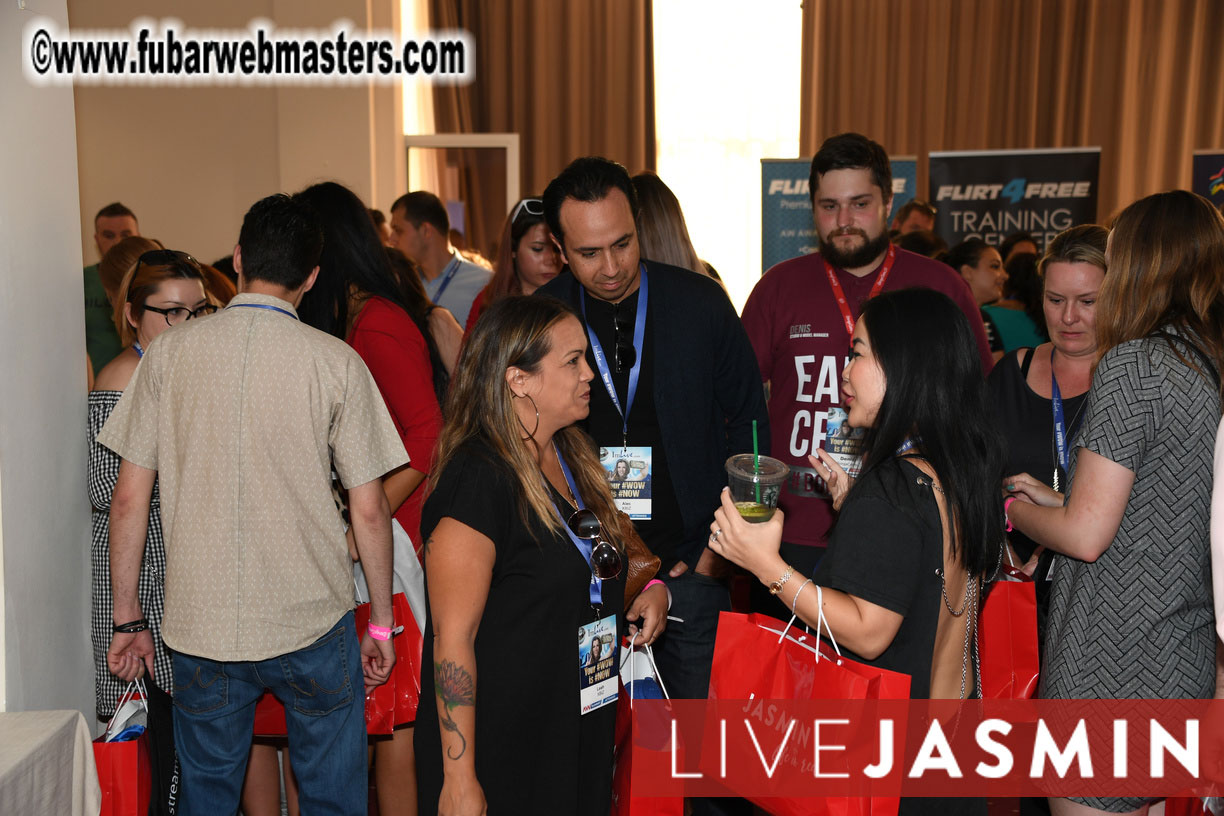 AWSUMMIT??s Meet Market