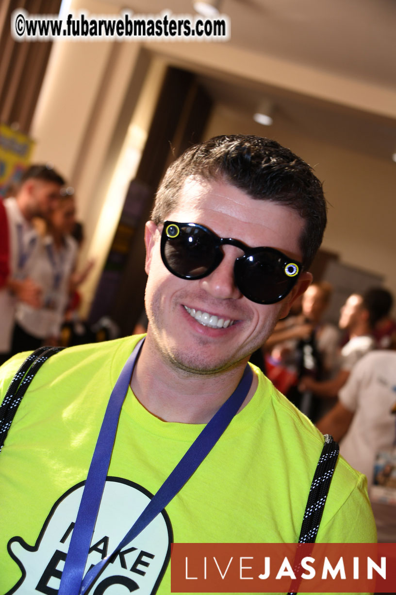 AWSUMMIT??s Meet Market