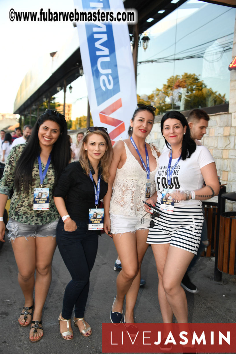 SkyPrivate??s Mix and Mingle Welcome Dinner