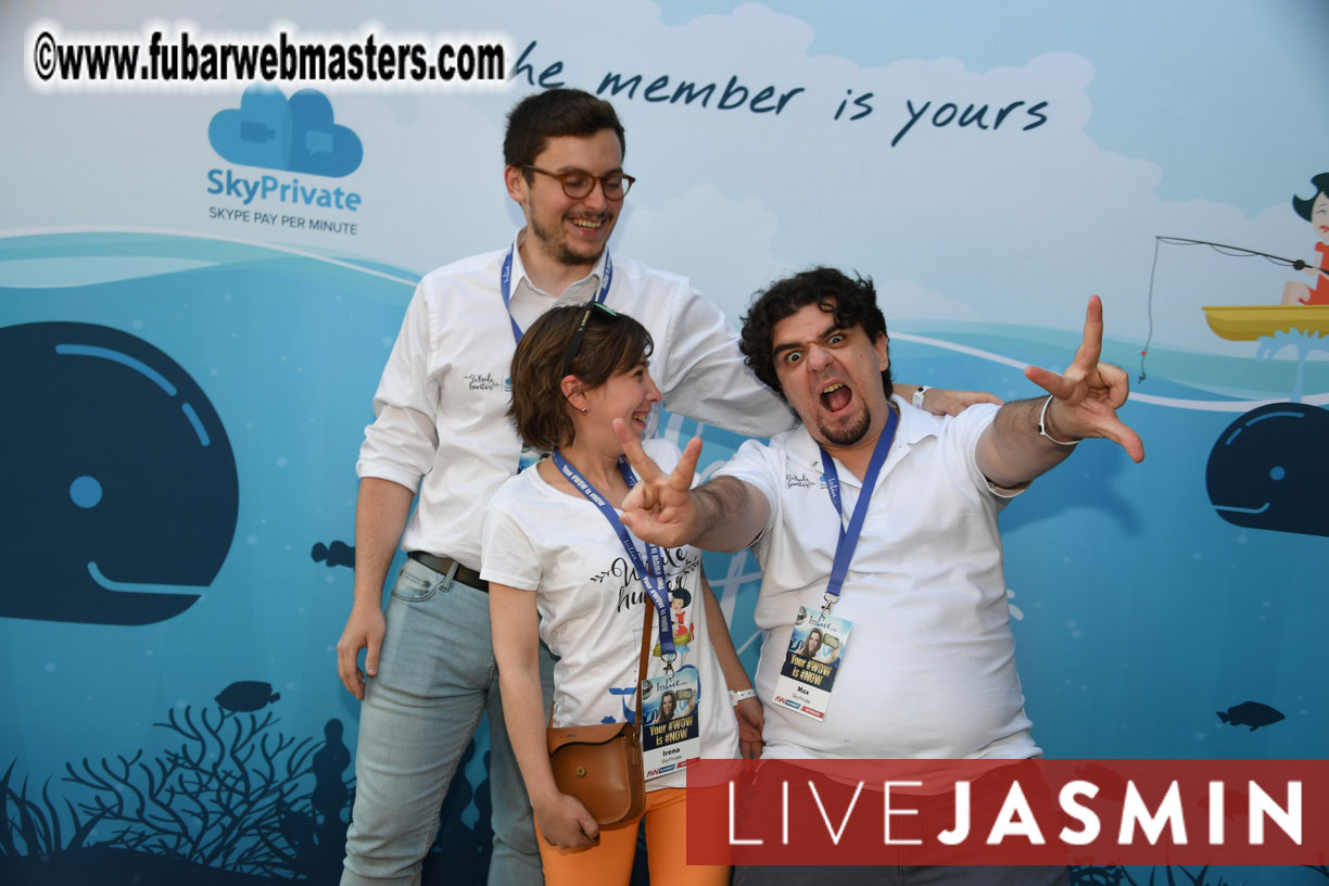 SkyPrivate??s Mix and Mingle Welcome Dinner