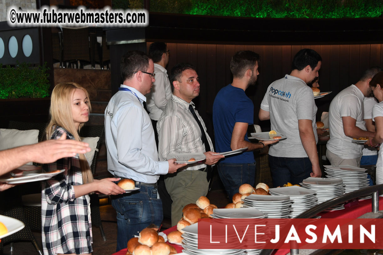 SkyPrivate??s Mix and Mingle Welcome Dinner