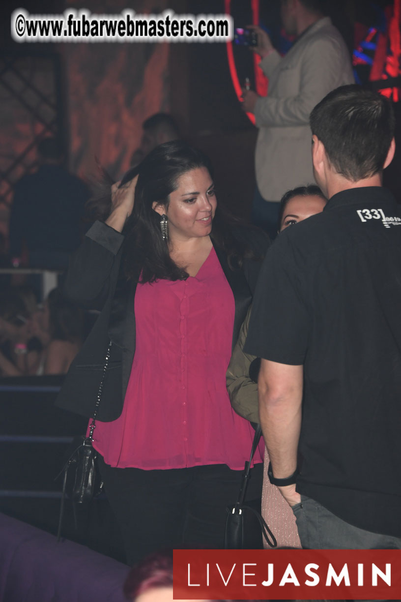 FreeWebCams White Party