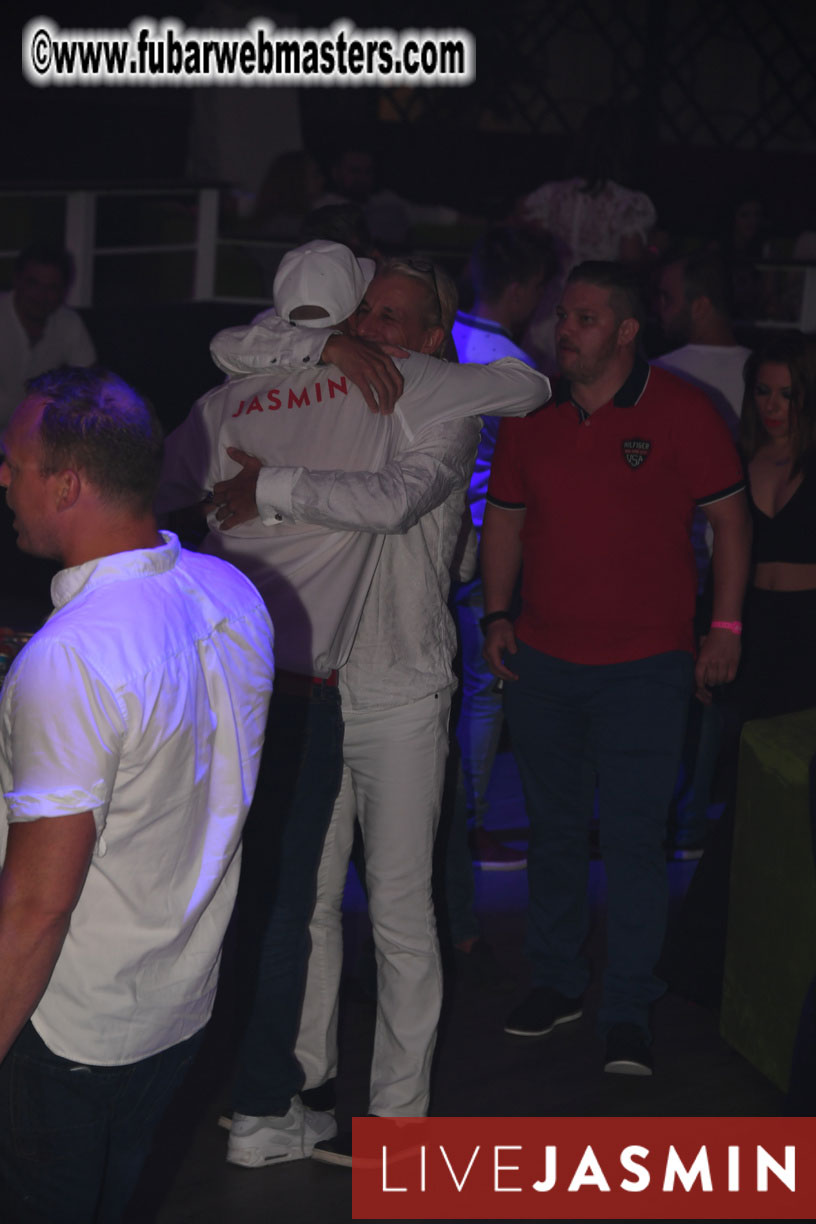 FreeWebCams White Party
