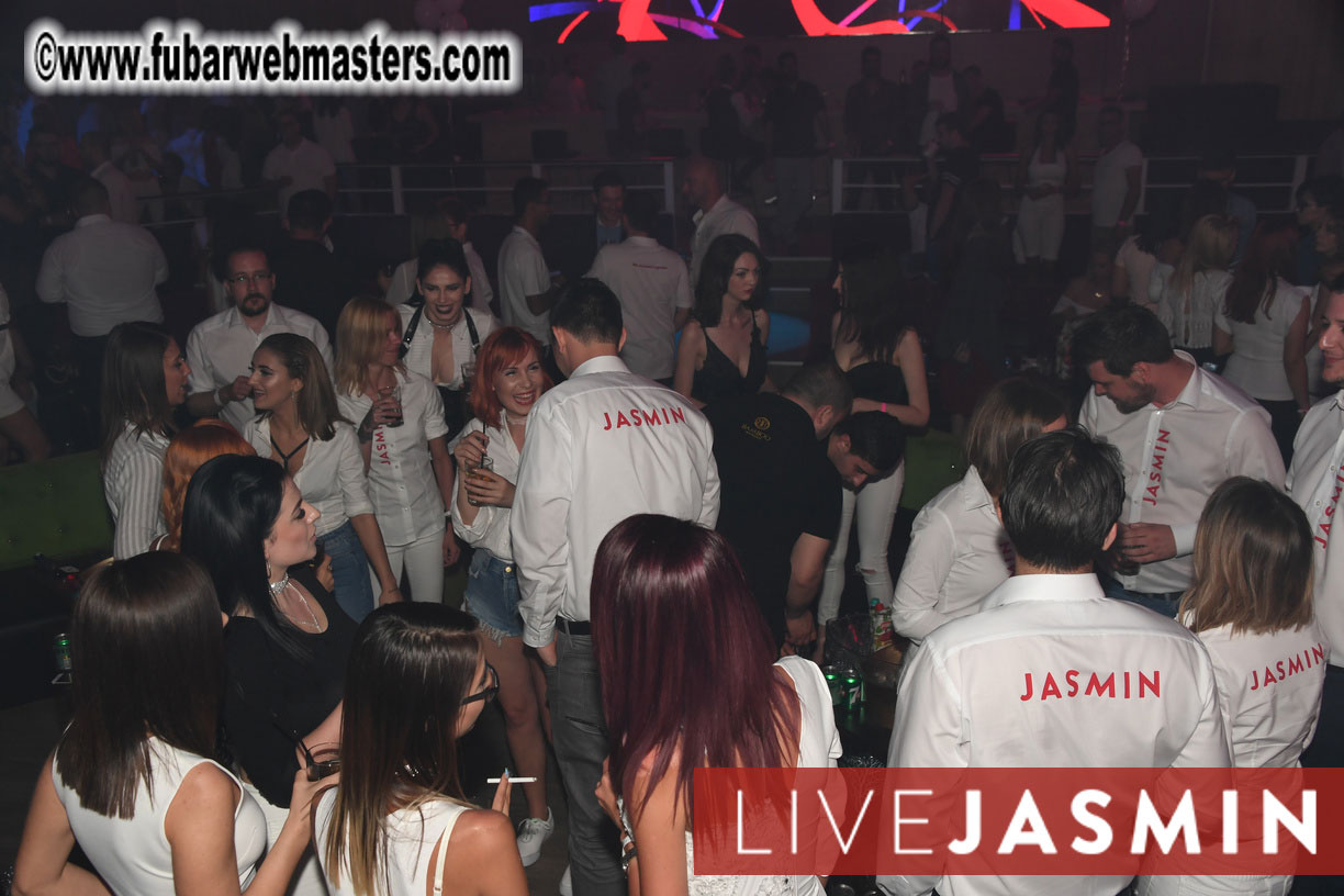 FreeWebCams White Party