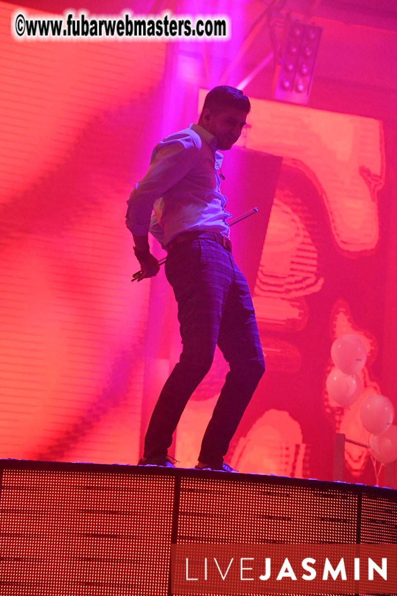 FreeWebCams White Party