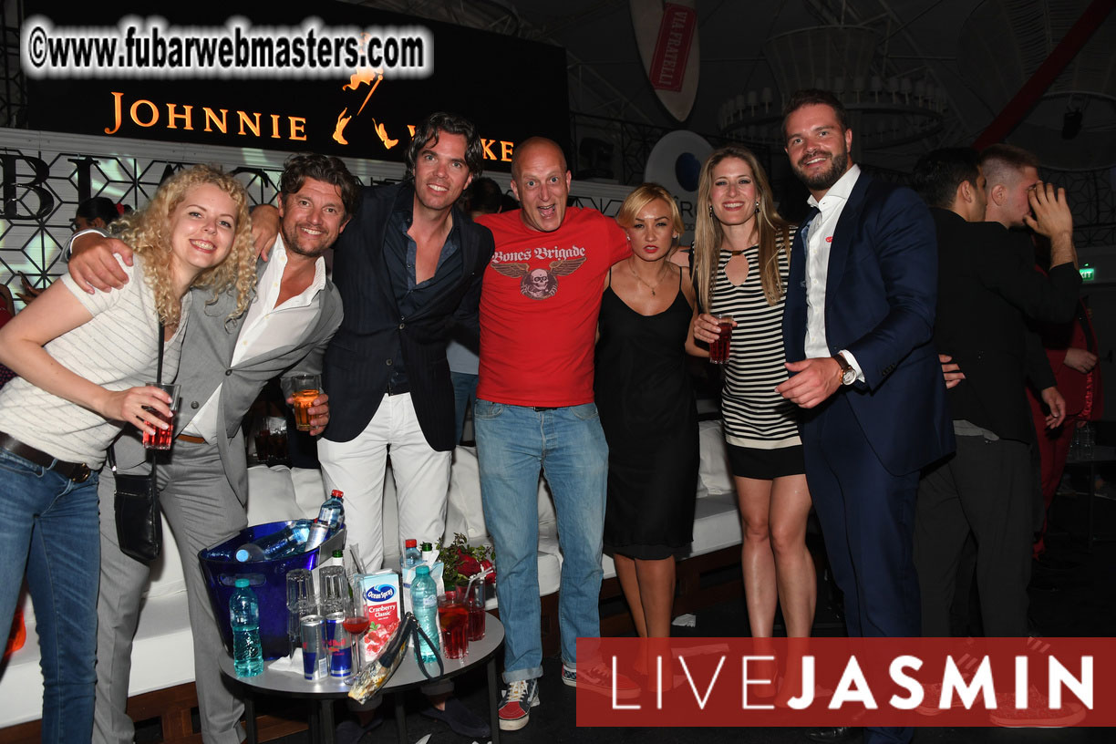 Jasmin Crazy Red Party