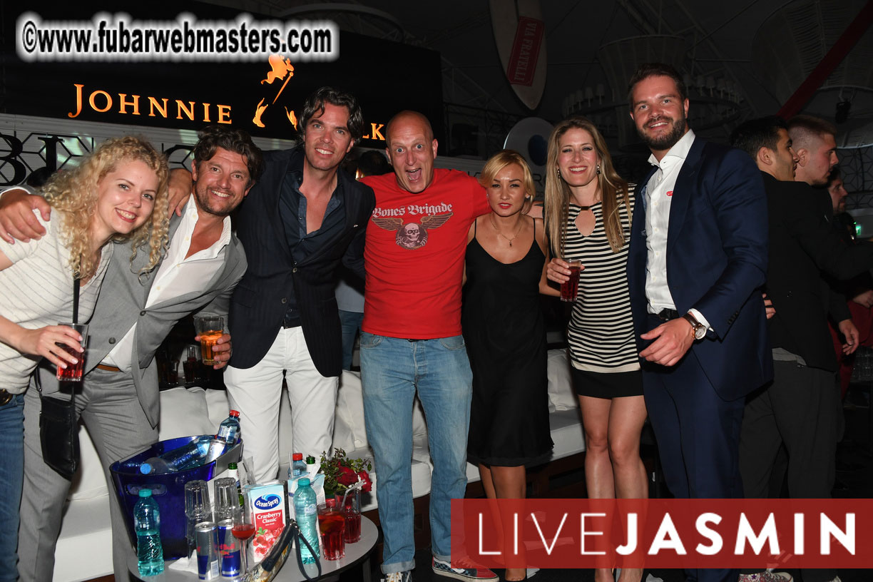 Jasmin Crazy Red Party