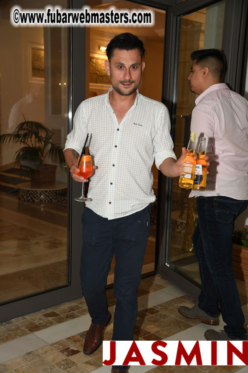 Spontanious After Party at the Hotel