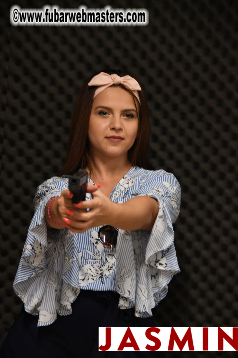 Royal Girls - Shooting Range