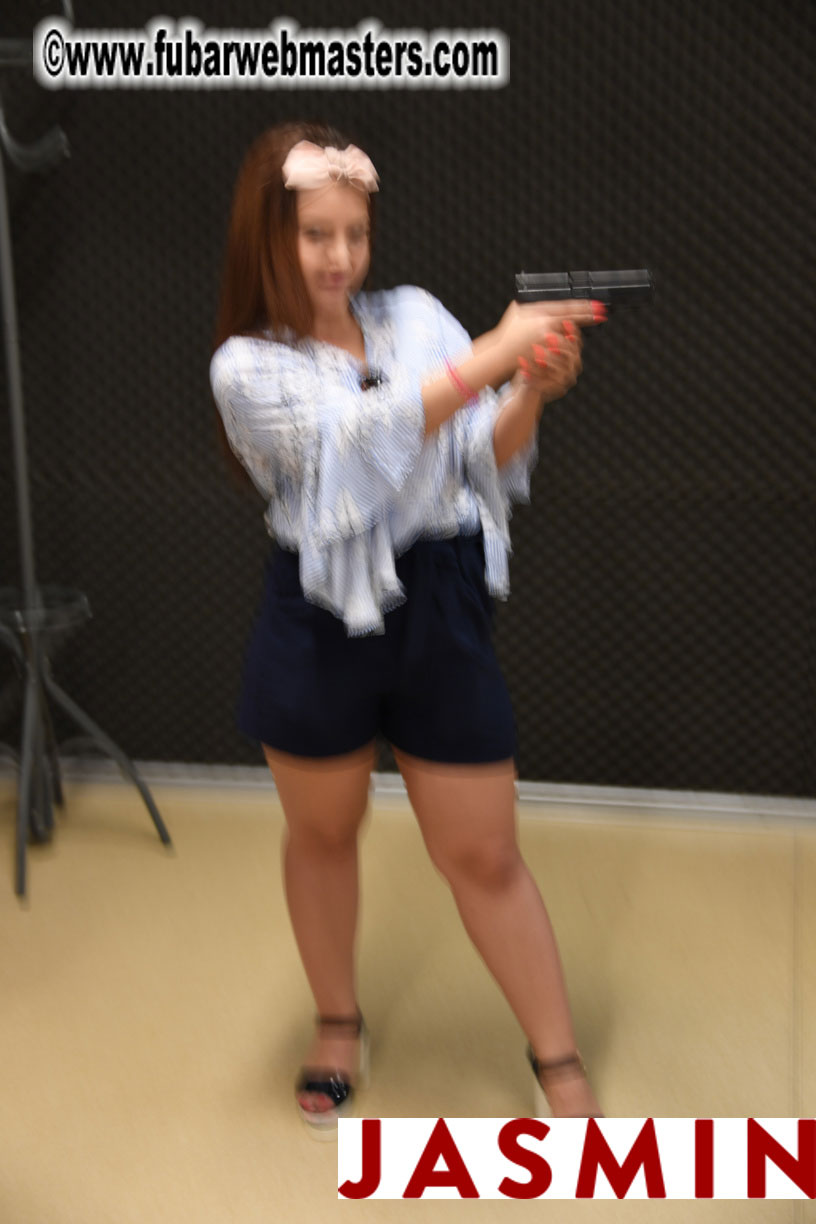 Royal Girls - Shooting Range