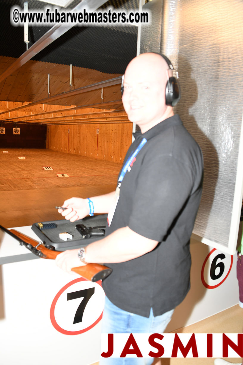 Royal Girls - Shooting Range