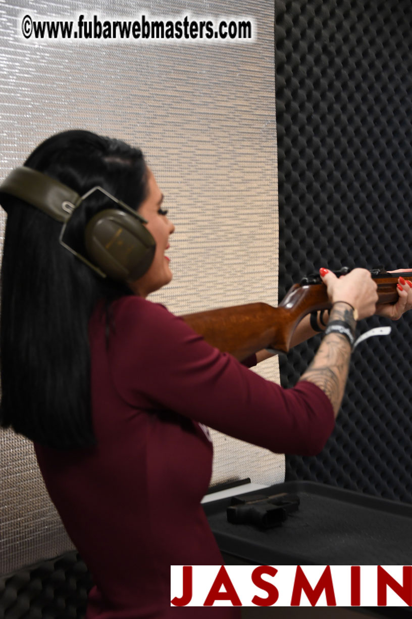 Royal Girls - Shooting Range