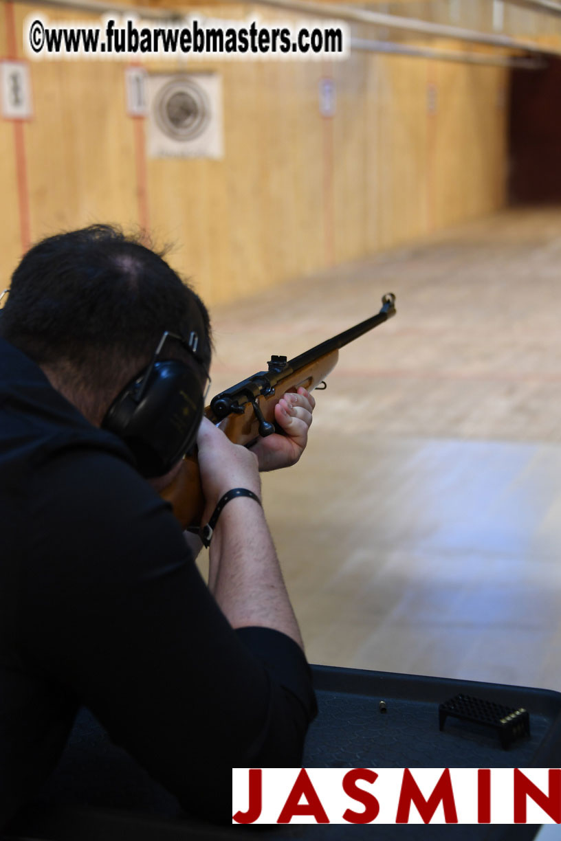 Royal Girls - Shooting Range