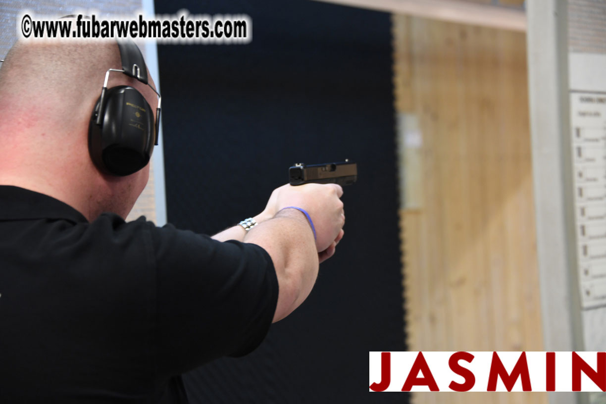 Royal Girls - Shooting Range