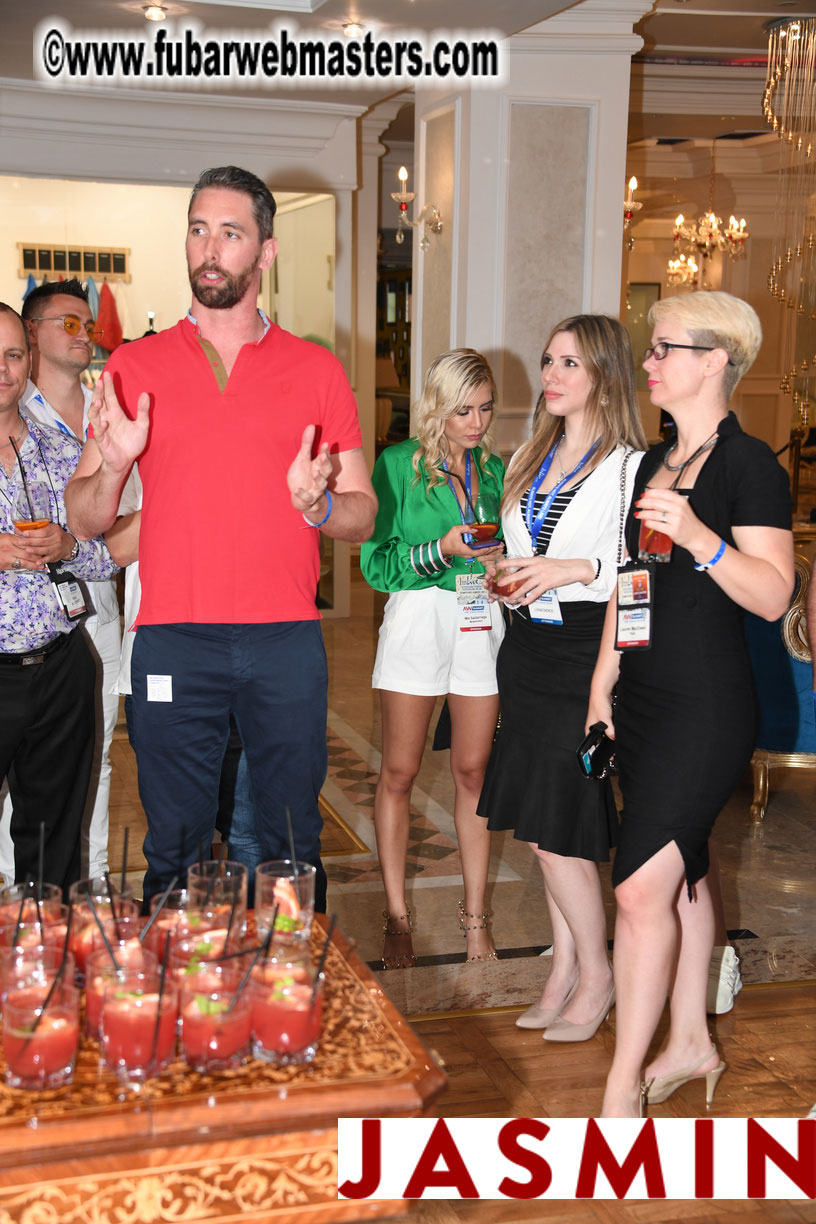 LittleRedBunny Cocktail Hours