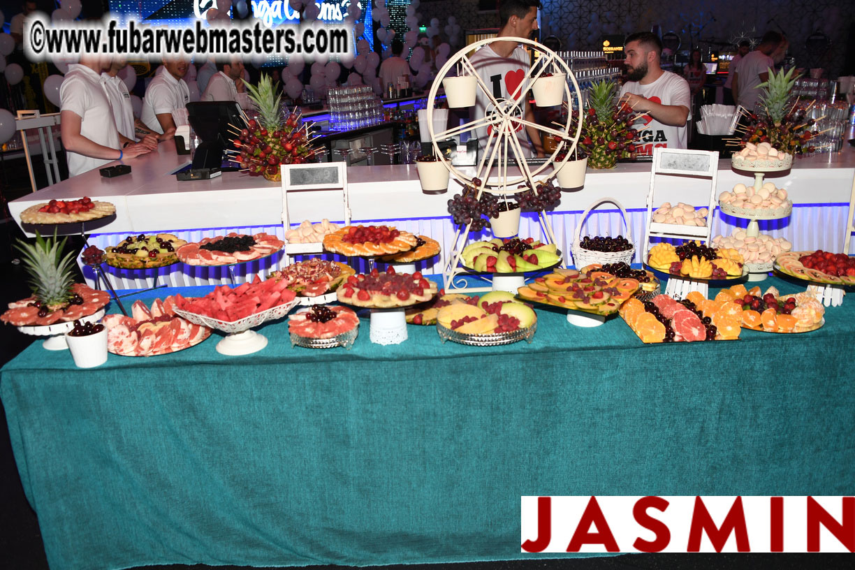 BongaCams SENSATION Party (White Party)