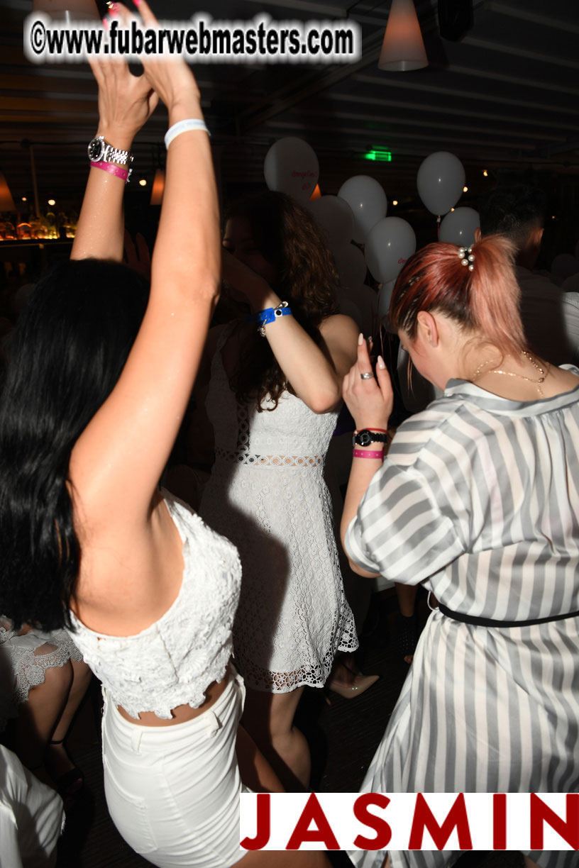 BongaCams SENSATION Party (White Party)