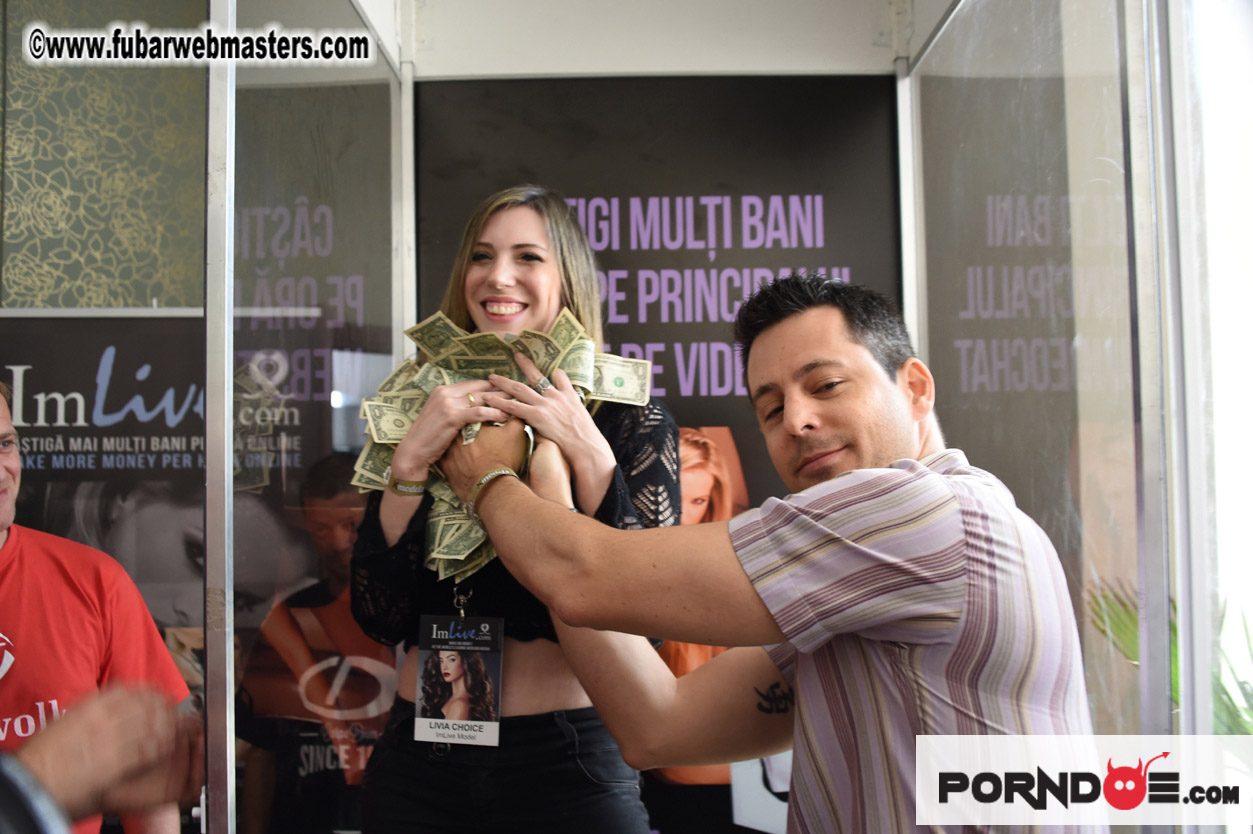 Imlive Cash Cube Machine - day1