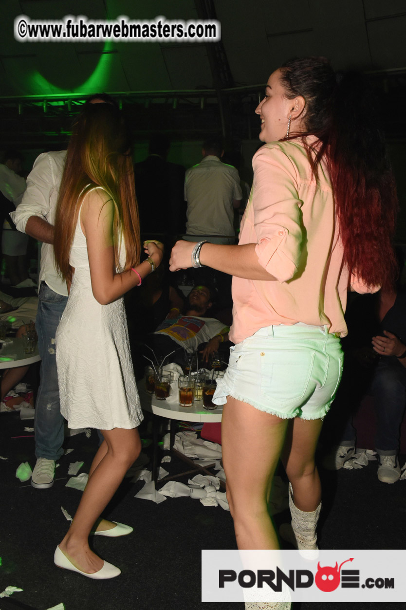 Party at EGO- Live Cams We Love ! 