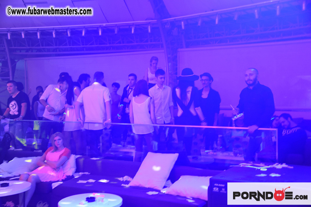 Party at EGO- Live Cams We Love ! 