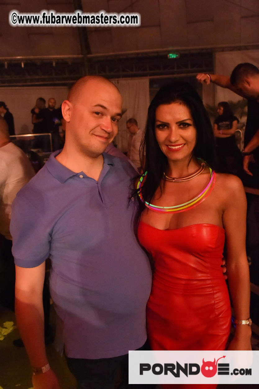 Party at EGO- Live Cams We Love ! 