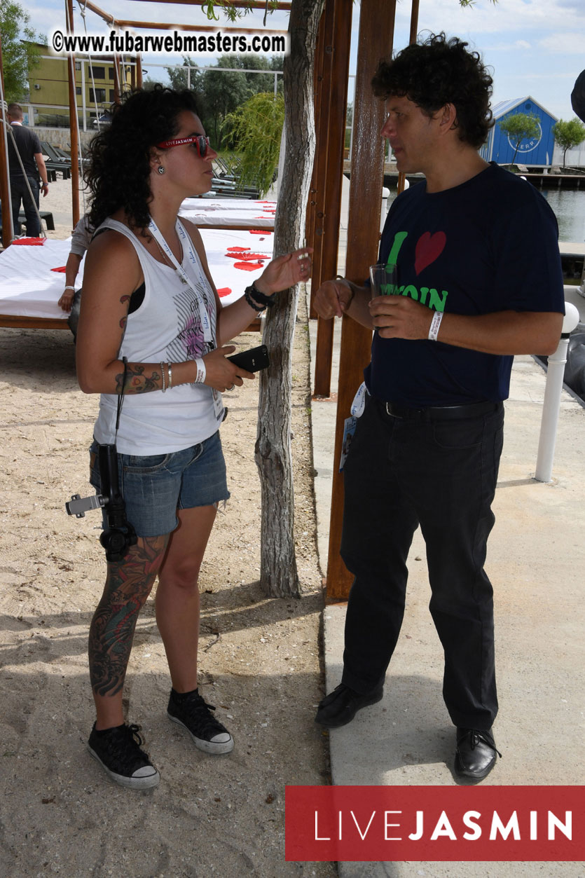 LiveJasmin Watersports